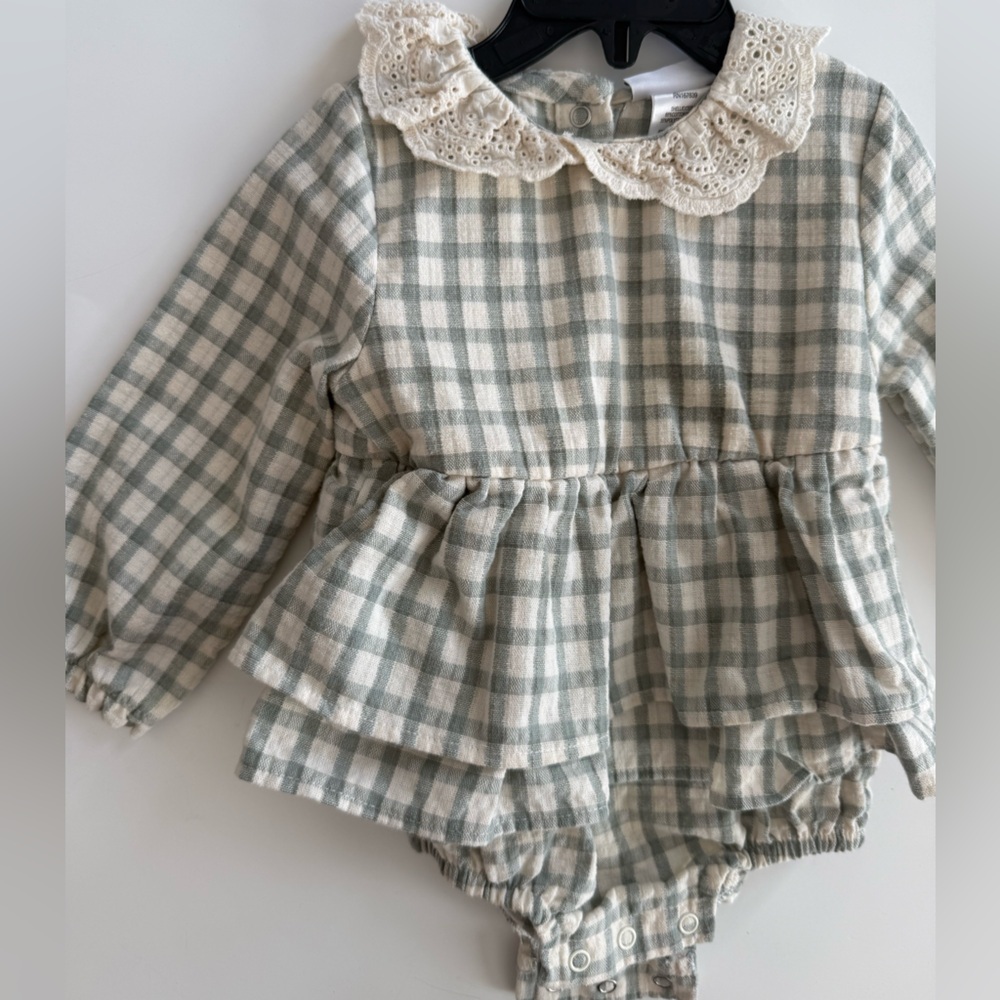 Nicole Miller Plaid Ruffle Baby Romper 18M - Picture 2 of 4